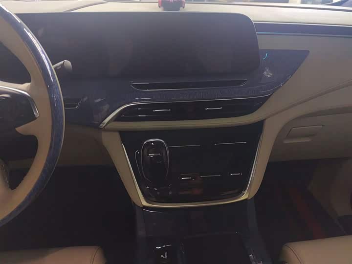 Фото 13 - Buick GL8 ES