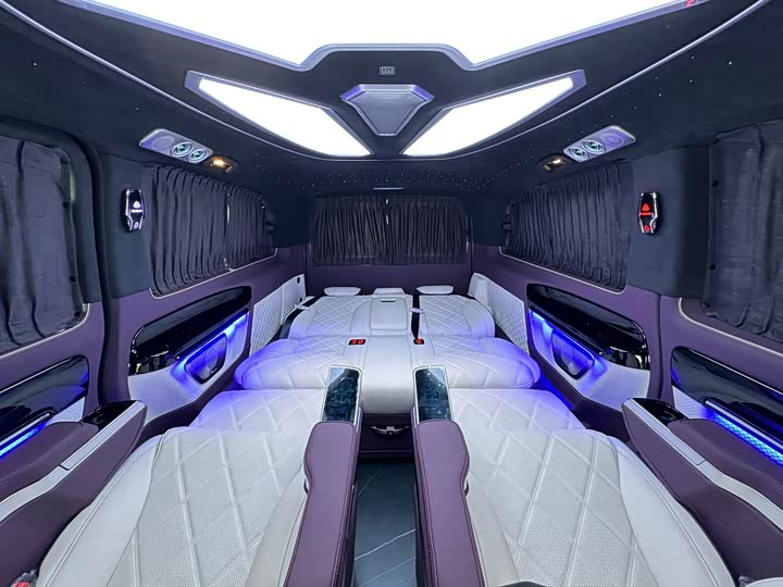 Фото 17 - Mercedes-Benz Vito