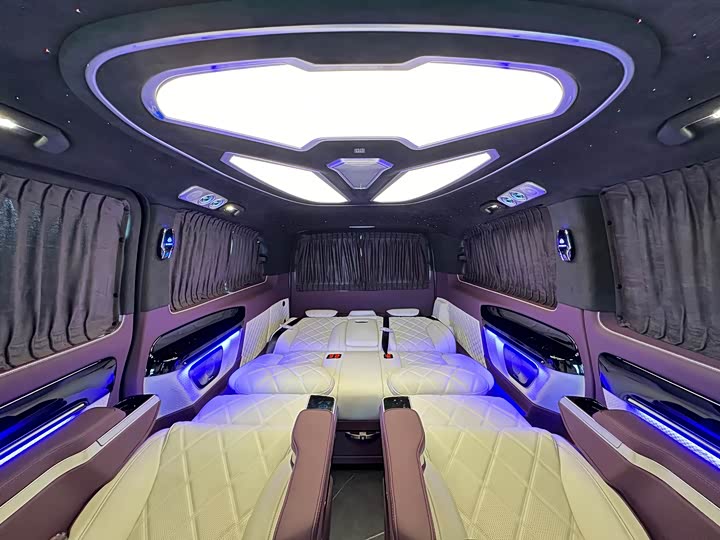 Фото 19 - Mercedes-Benz Vito