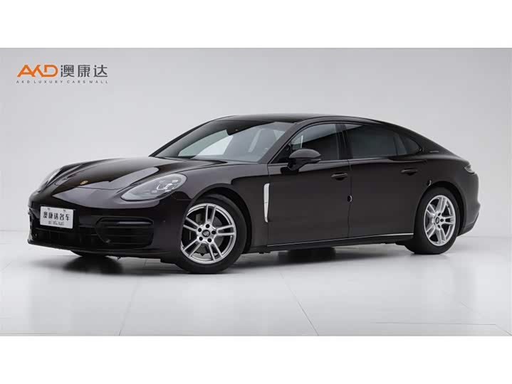 Фото 1 - Porsche Panamera