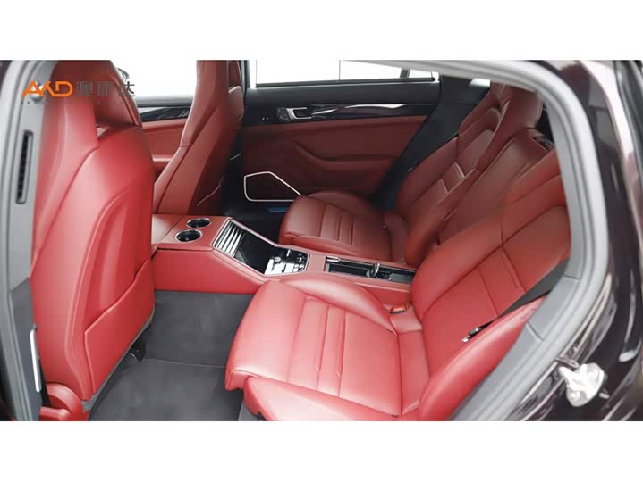 Фото 7 - Porsche Panamera