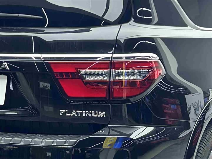 Фото 18 - Nissan Armada