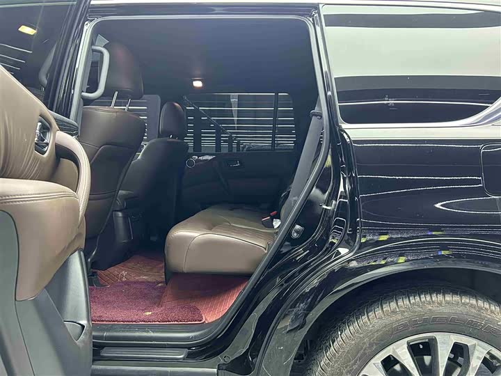 Фото 7 - Nissan Armada