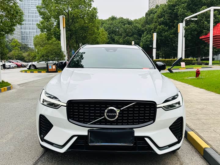 Фото 2 - Volvo XC60