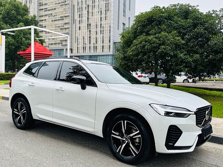 Фото 3 - Volvo XC60