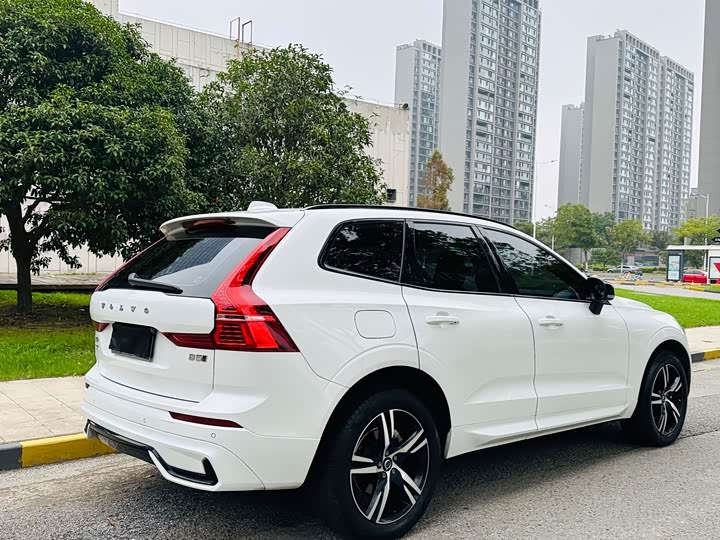 Фото 5 - Volvo XC60