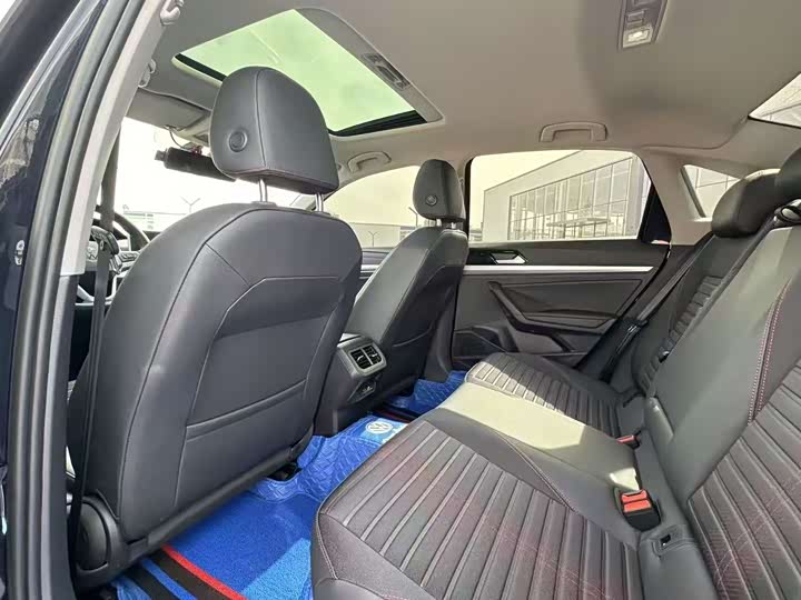 Фото 6 - Volkswagen Lavida