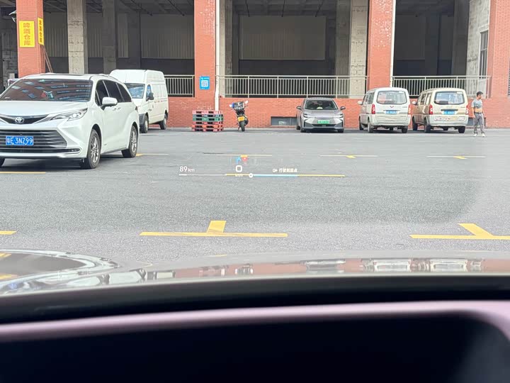 Фото 29 - Xiaomi SU7