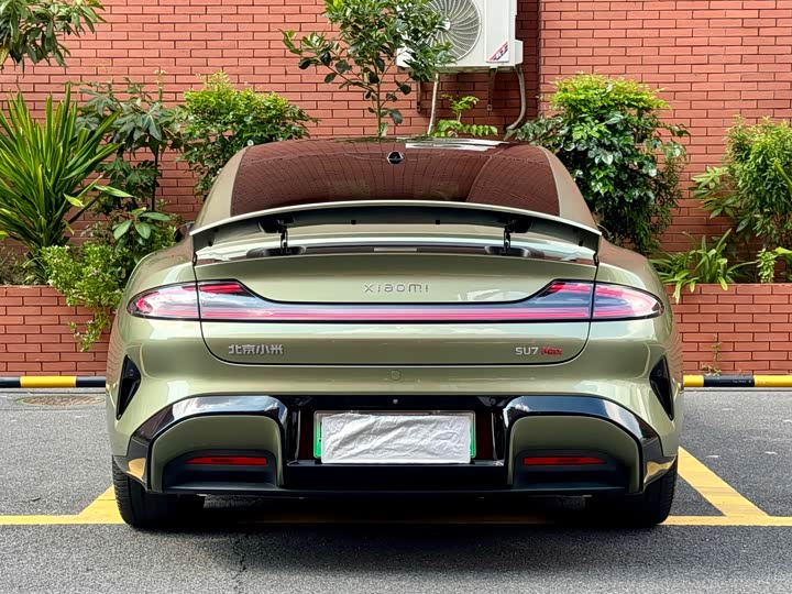 Фото 4 - Xiaomi SU7