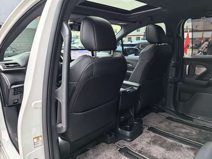 Фото 20 - Toyota Sienna