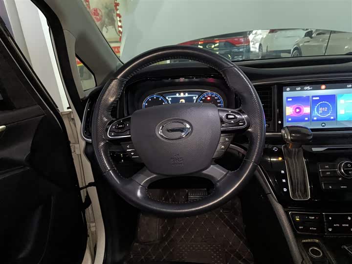 Фото 11 - GAC Trumpchi M8