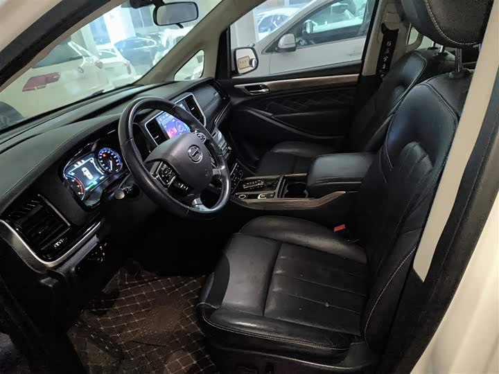 Фото 15 - GAC Trumpchi M8