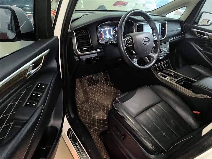 Фото 16 - GAC Trumpchi M8