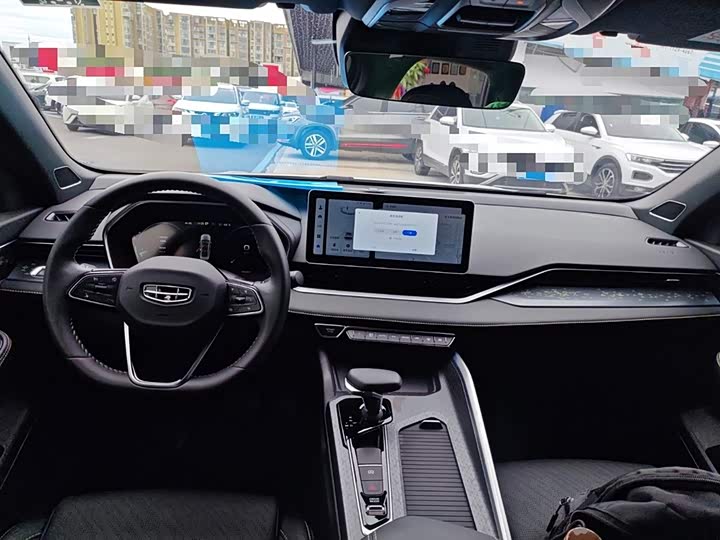 Фото 10 - Geely Preface