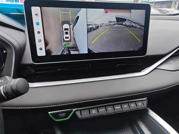 Фото 13 - Geely Preface