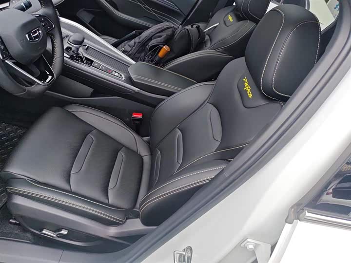 Фото 15 - Geely Preface