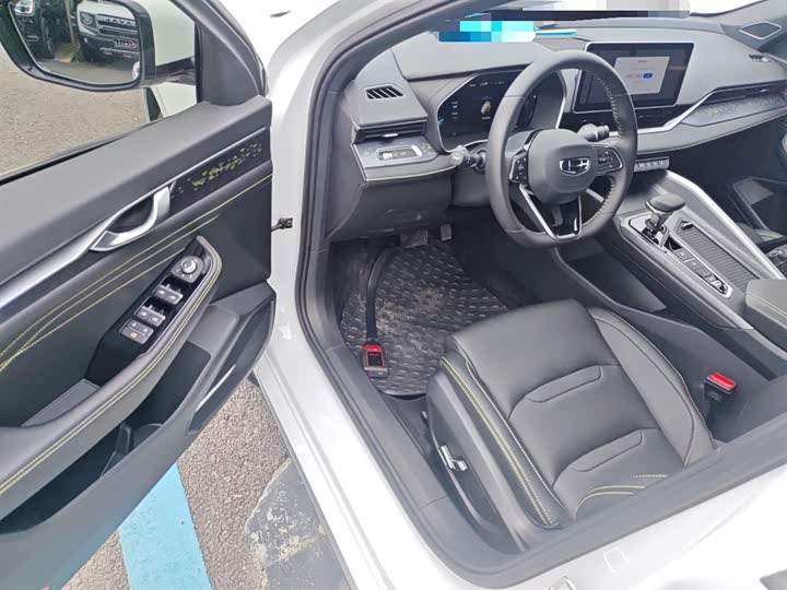 Фото 16 - Geely Preface