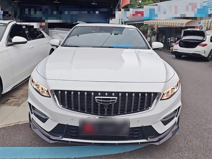 Фото 3 - Geely Preface