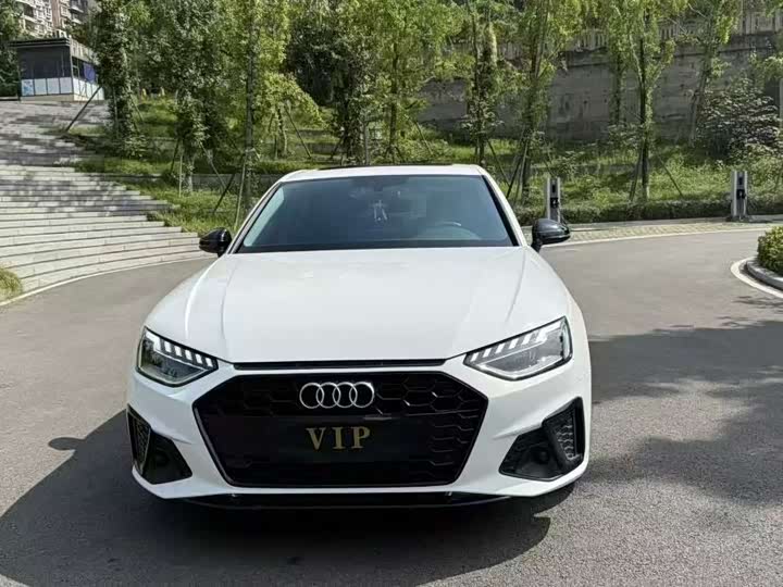 Фото 2 - Audi A4L