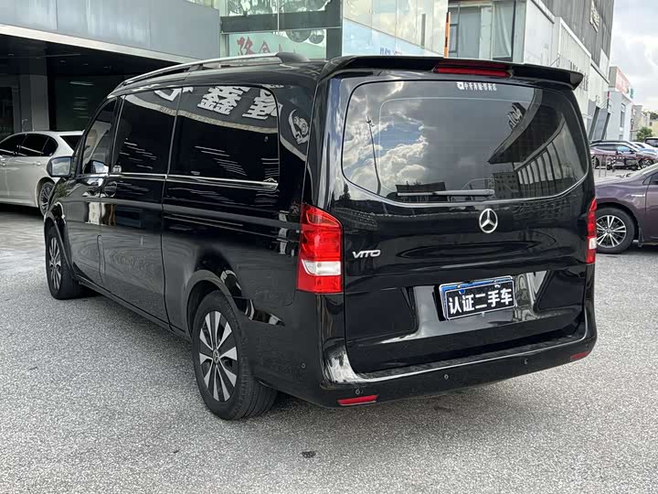 Фото 11 - Mercedes-Benz Vito