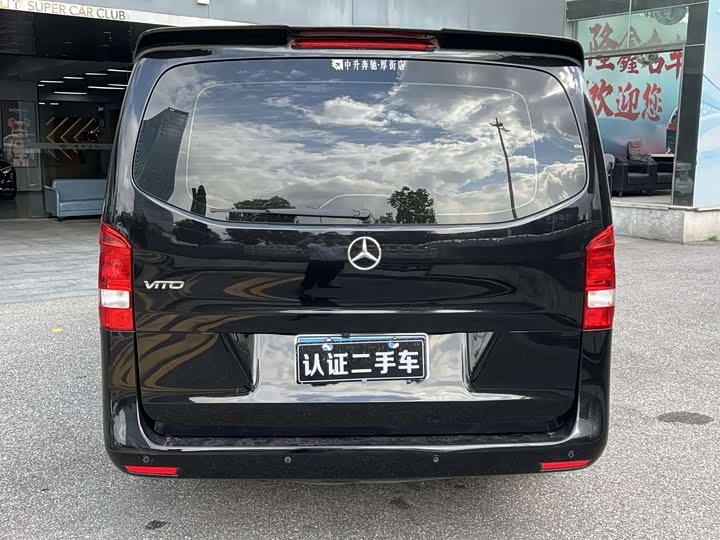 Фото 12 - Mercedes-Benz Vito