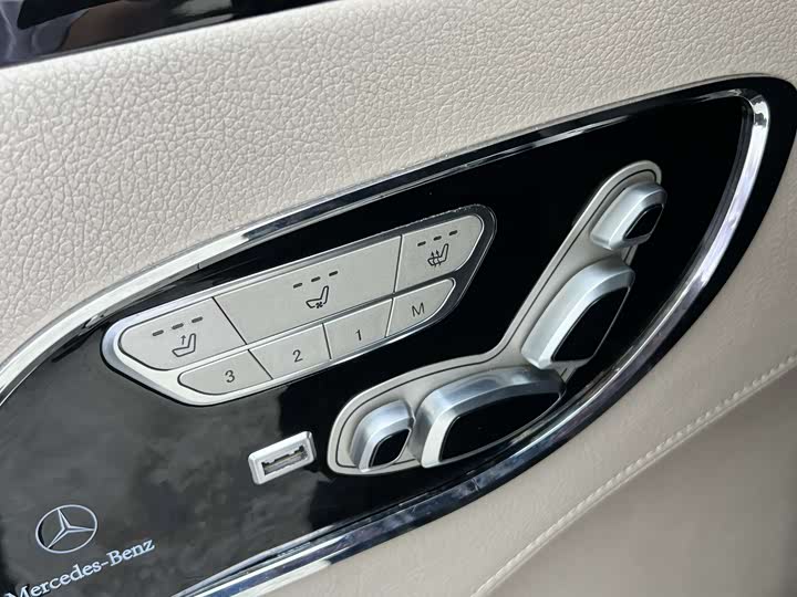 Фото 4 - Mercedes-Benz Vito