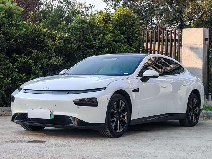 Фото 1 - XPeng P7