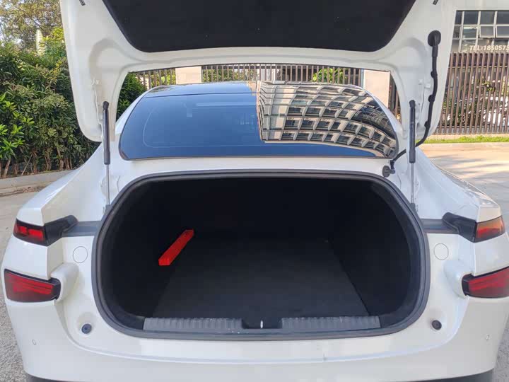 Фото 11 - XPeng P7