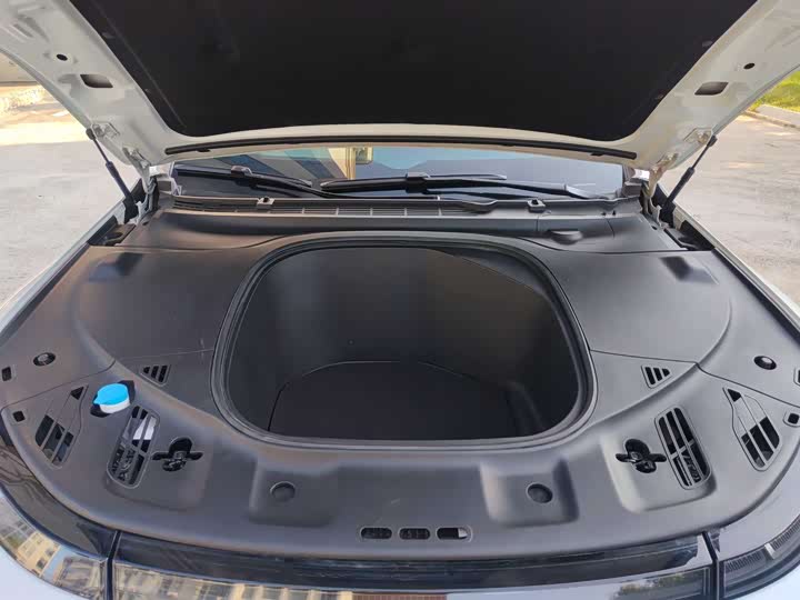 Фото 19 - XPeng P7