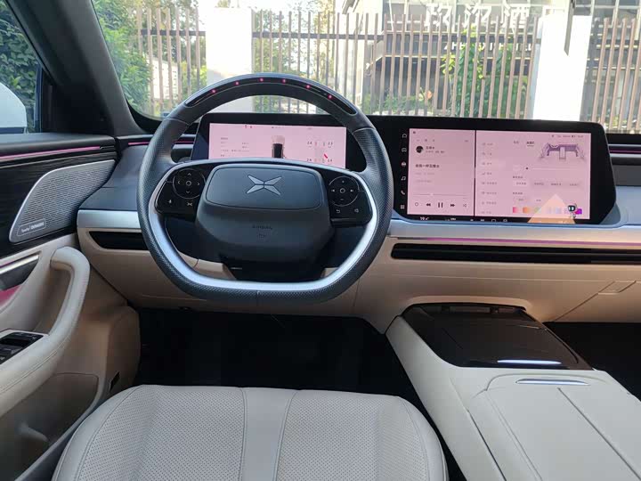 Фото 22 - XPeng P7