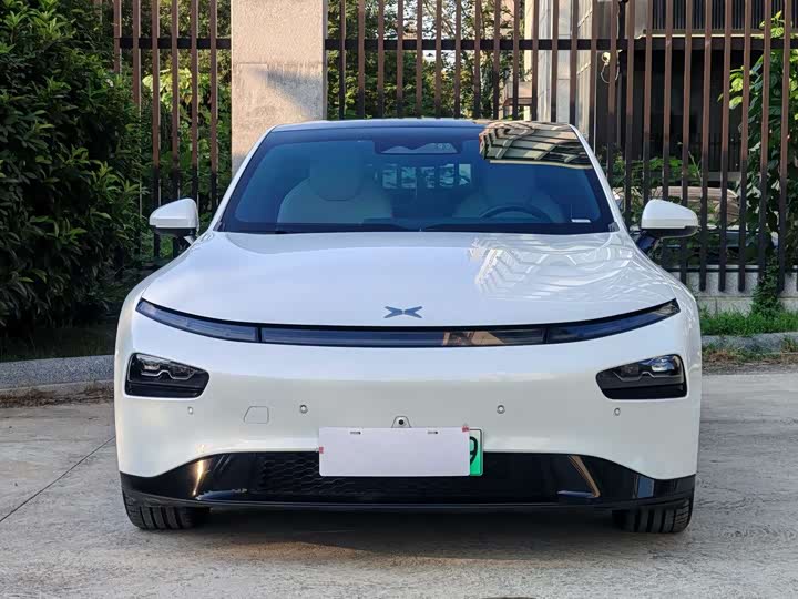 Фото 3 - XPeng P7