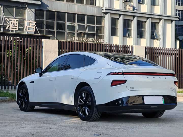 Фото 5 - XPeng P7