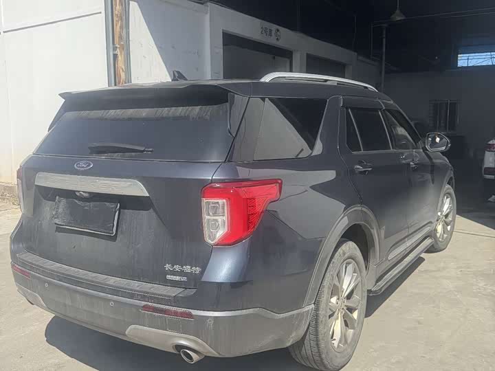 Фото 5 - Ford Explorer