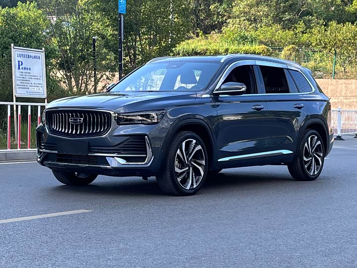 Фото 4 - Geely Monjaro