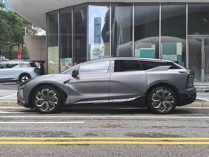 Фото 2 - HiPhi X