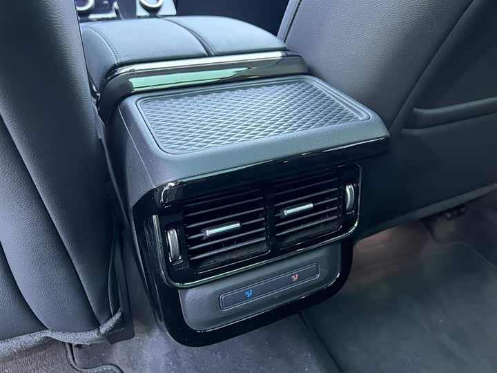 Фото 20 - Land Rover Range Rover Evoque L