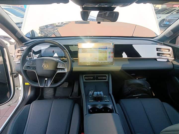 Фото 10 - BYD Qin L