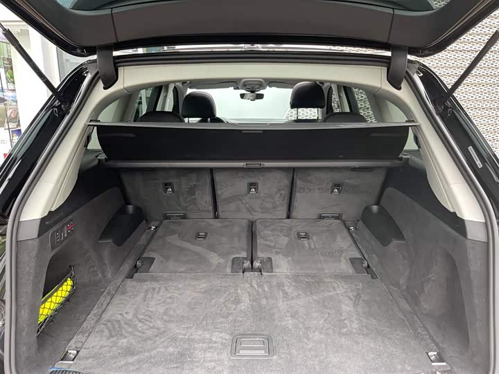 Фото 11 - Audi Q7