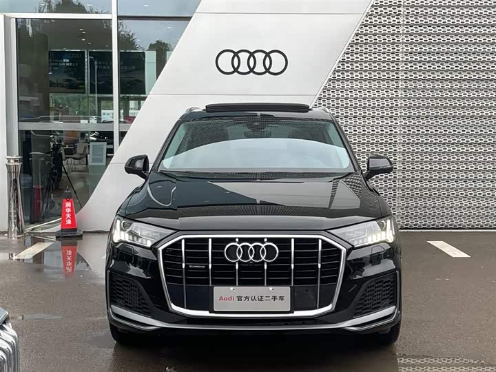 Фото 2 - Audi Q7