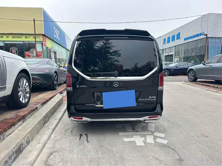 Фото 3 - Mercedes-Benz V-Class