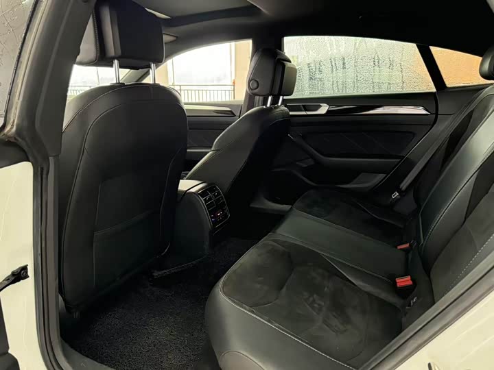 Фото 8 - Volkswagen CC