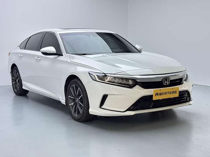 Фото 3 - Honda Inspire