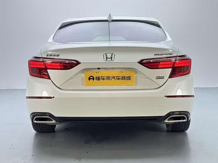 Фото 4 - Honda Inspire