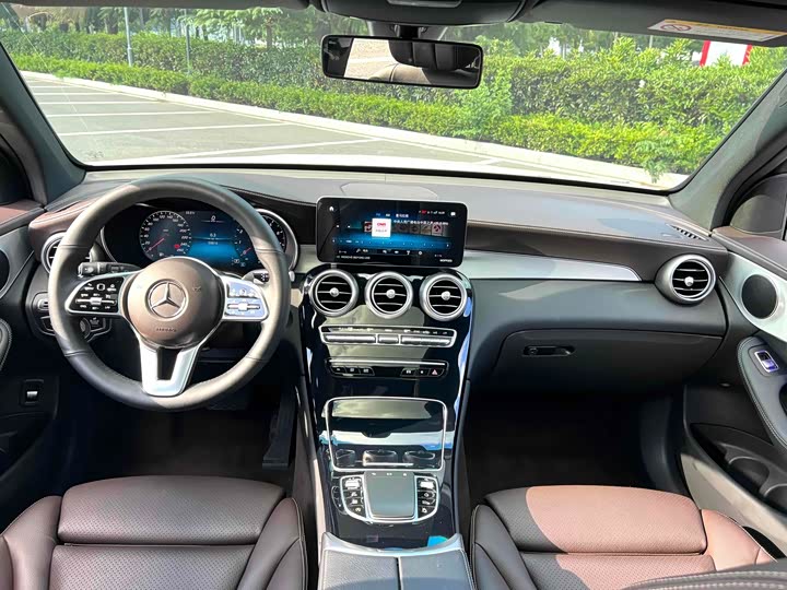 Фото 14 - Mercedes-Benz GLC-Class