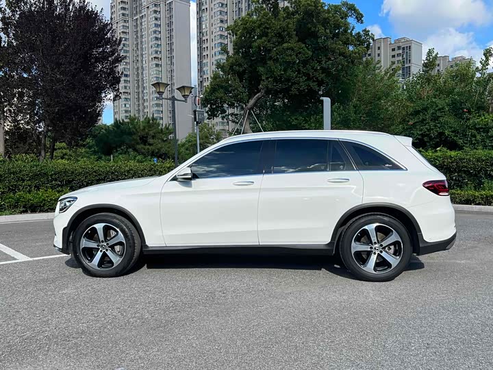 Фото 19 - Mercedes-Benz GLC-Class