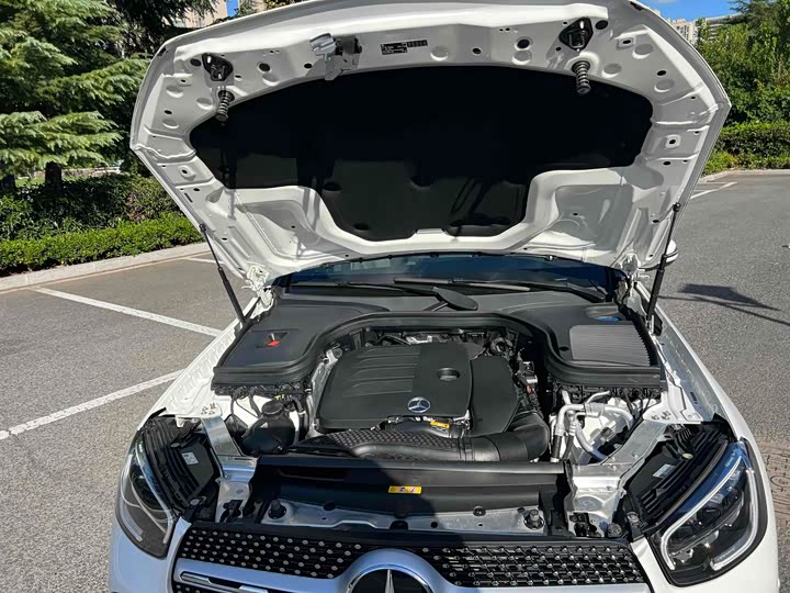 Фото 22 - Mercedes-Benz GLC-Class