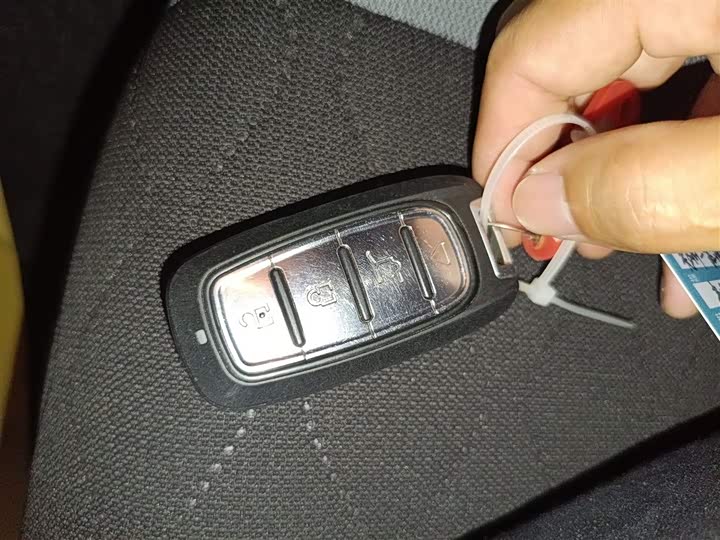 Фото 9 - Toyota Corolla