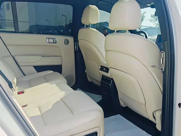 Фото 8 - LiXiang L7