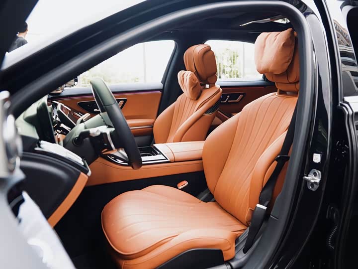 Фото 14 - Mercedes-Benz S-Class