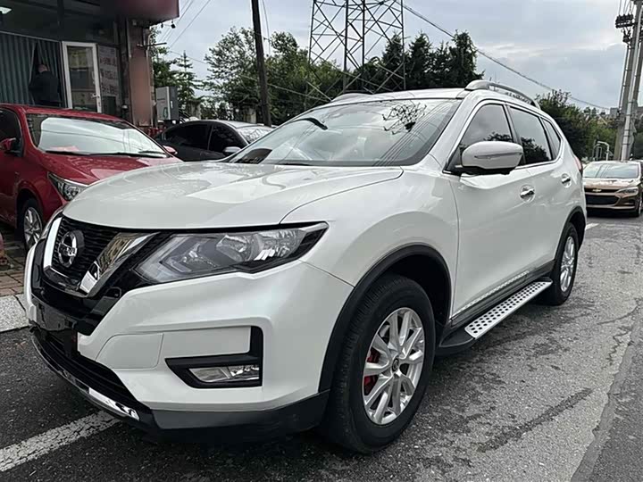 Фото 2 - Nissan X-Trail